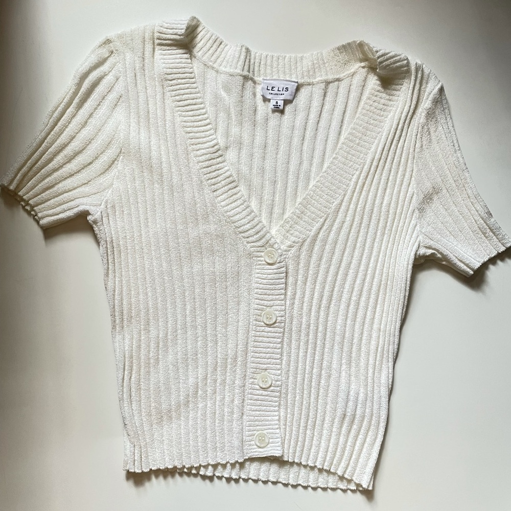 White button up cropped top